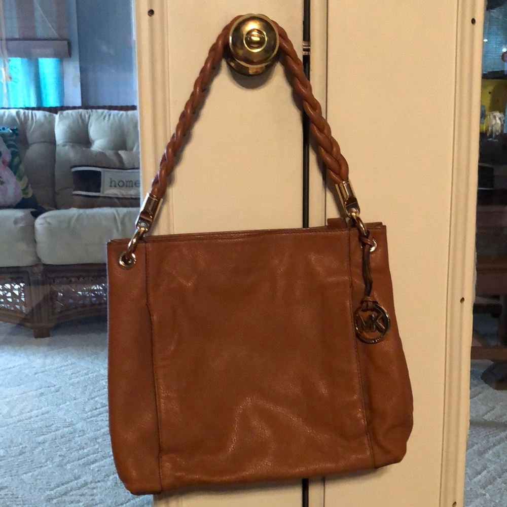 Michael Kors purse. Gently used. Smoke free